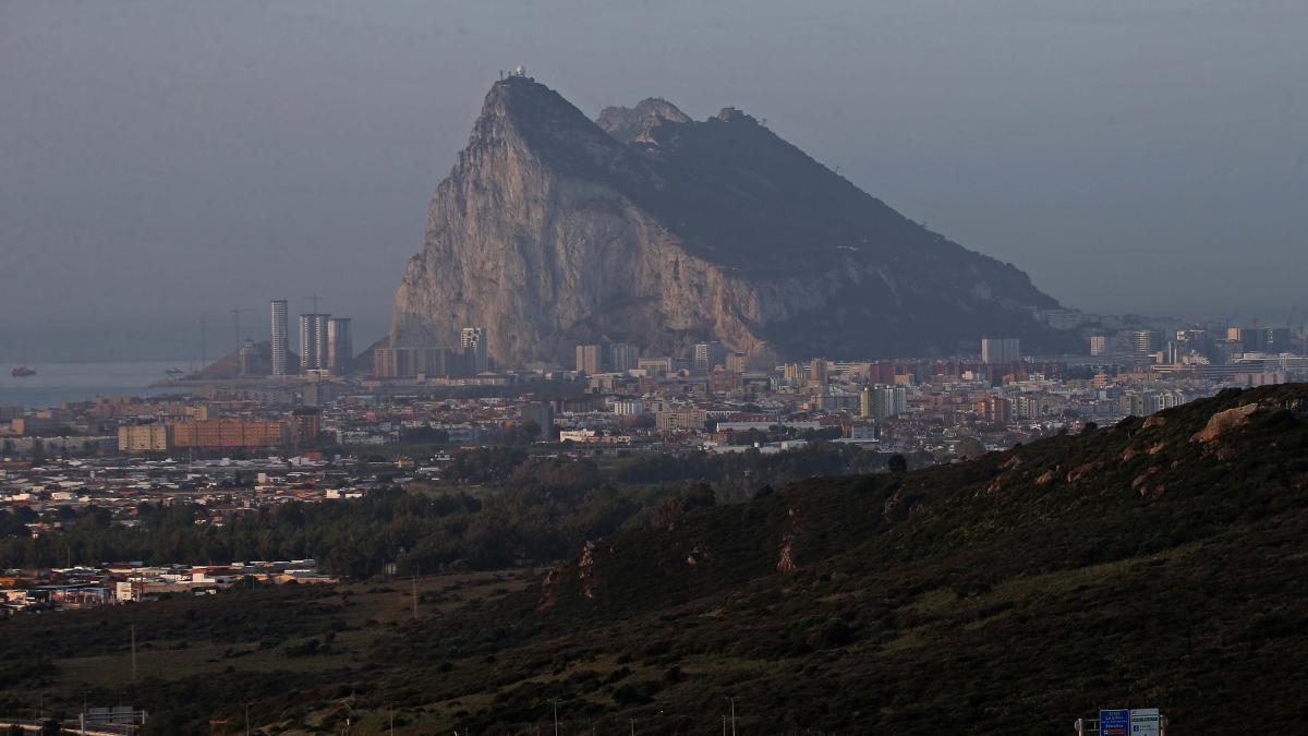 El Senado interrogará al Gobierno por el polémico plan de Gibraltar de invasión del mar