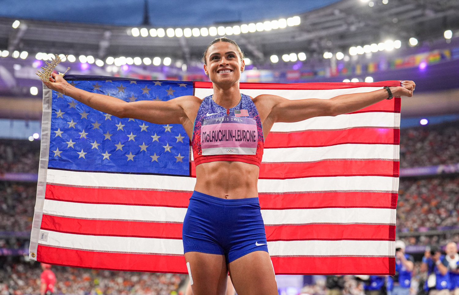 Sydney McLaughlin-Levrone sets world record en route to gold medal in 400-meter hurdles