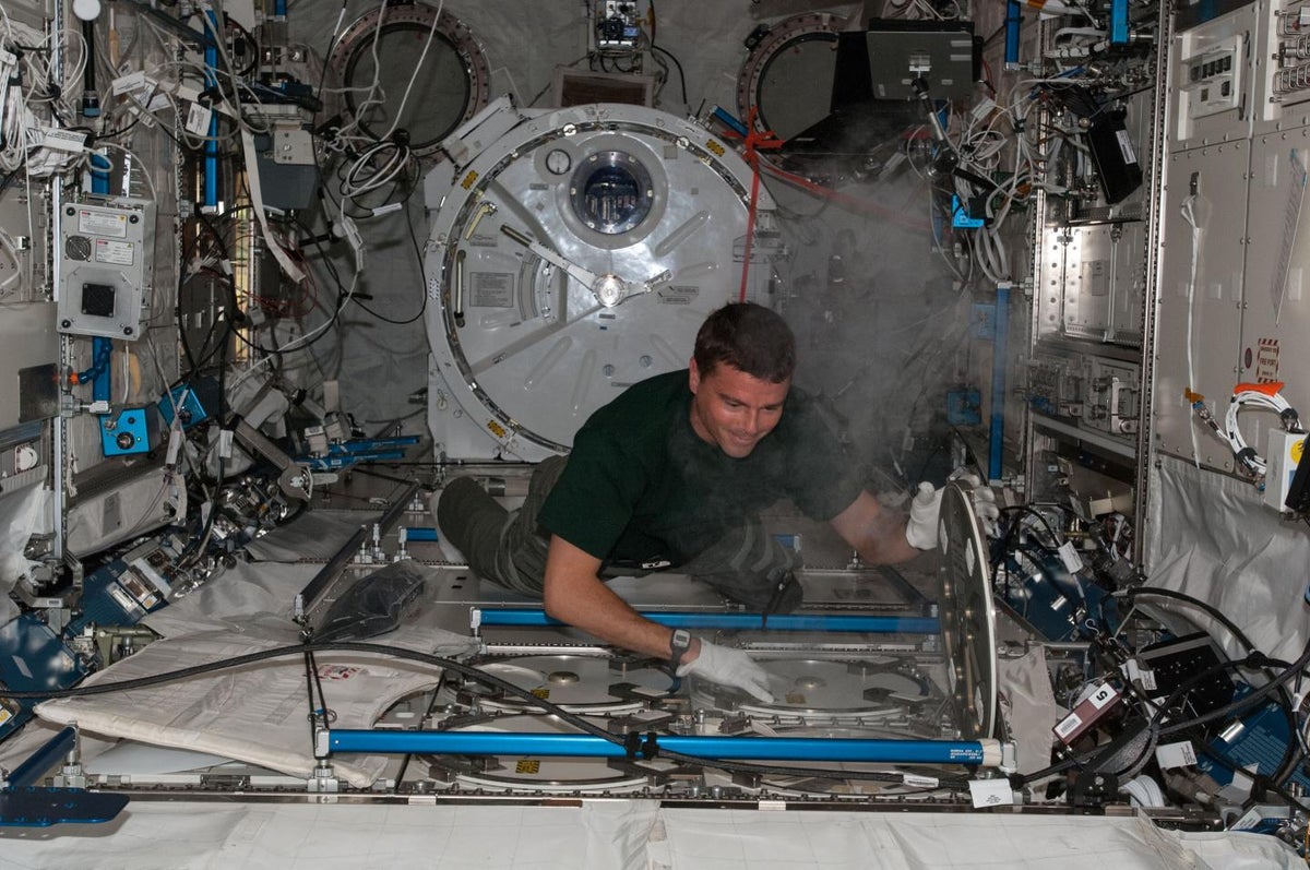 First ever space archaeology study reveals secret habits of ISS astronauts