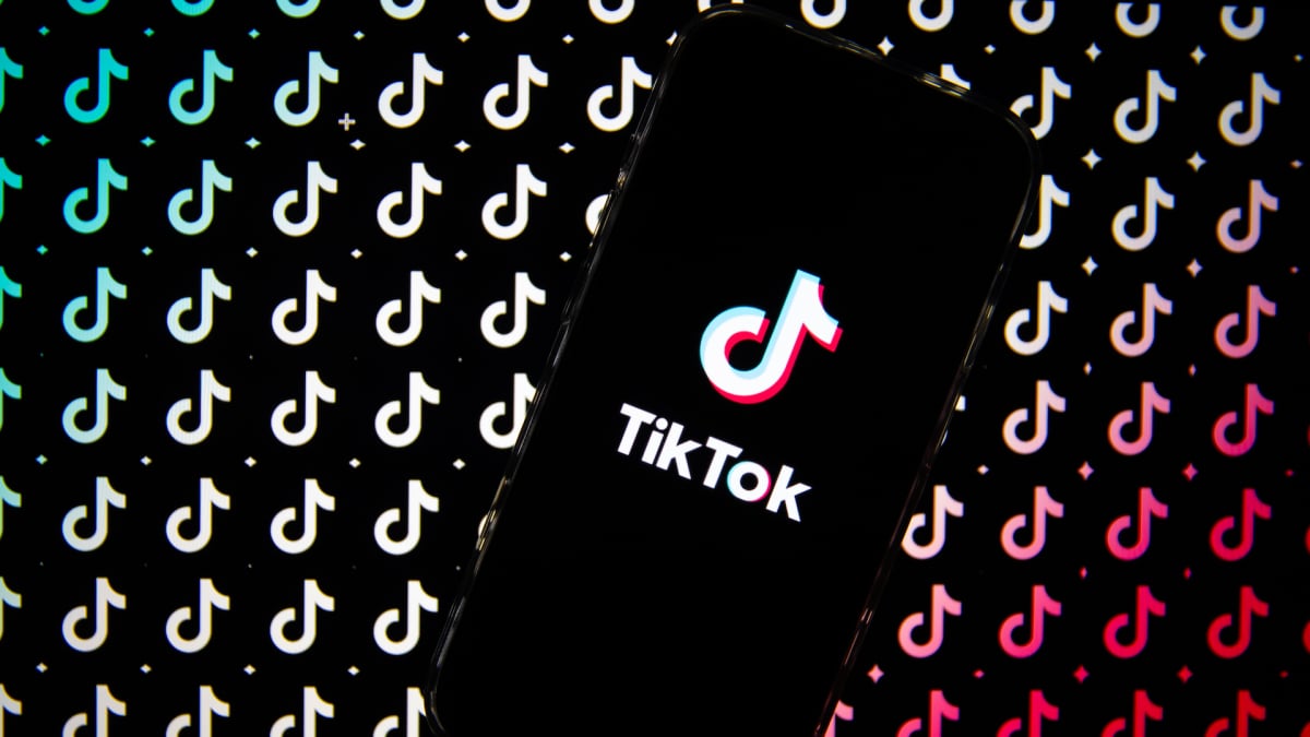 TikTok group chats are finally here